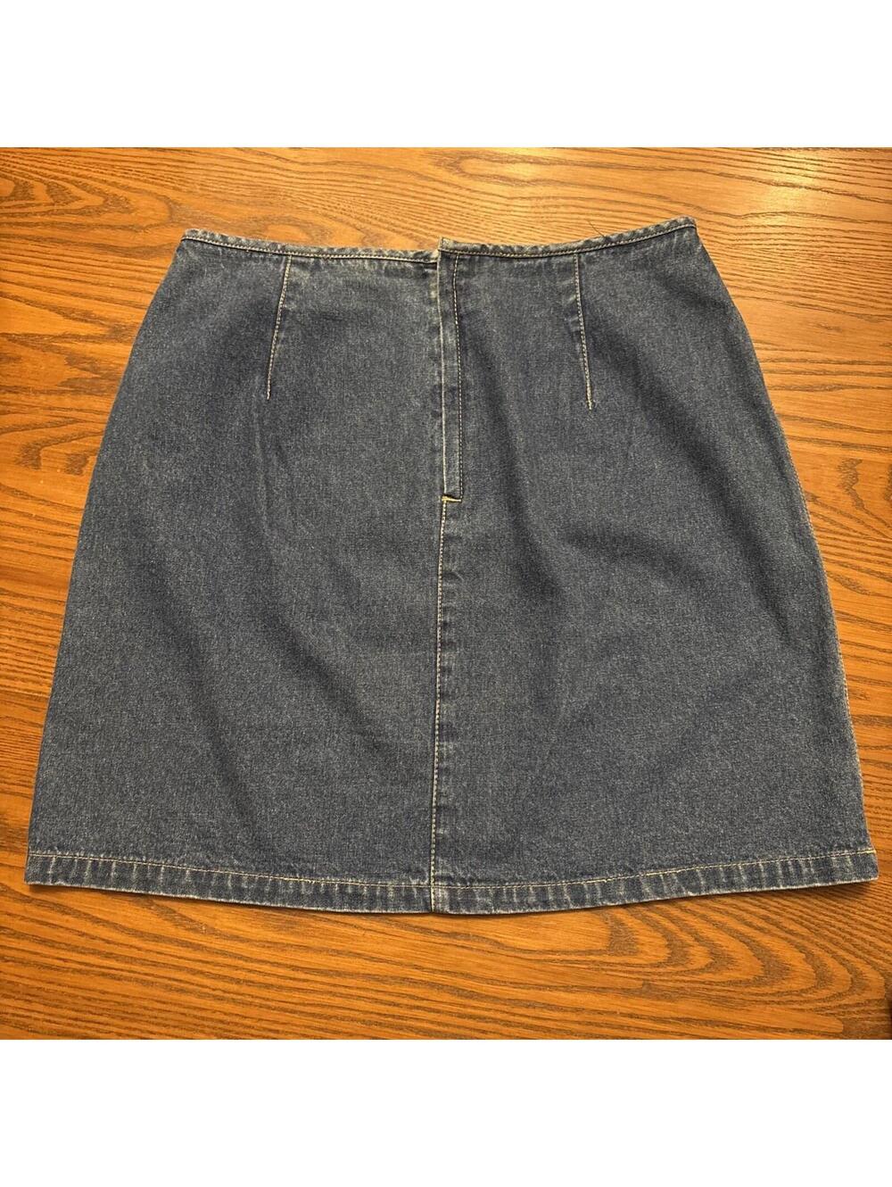 Vintage Denim Lizwear Skirt Size 8 100% Cotton